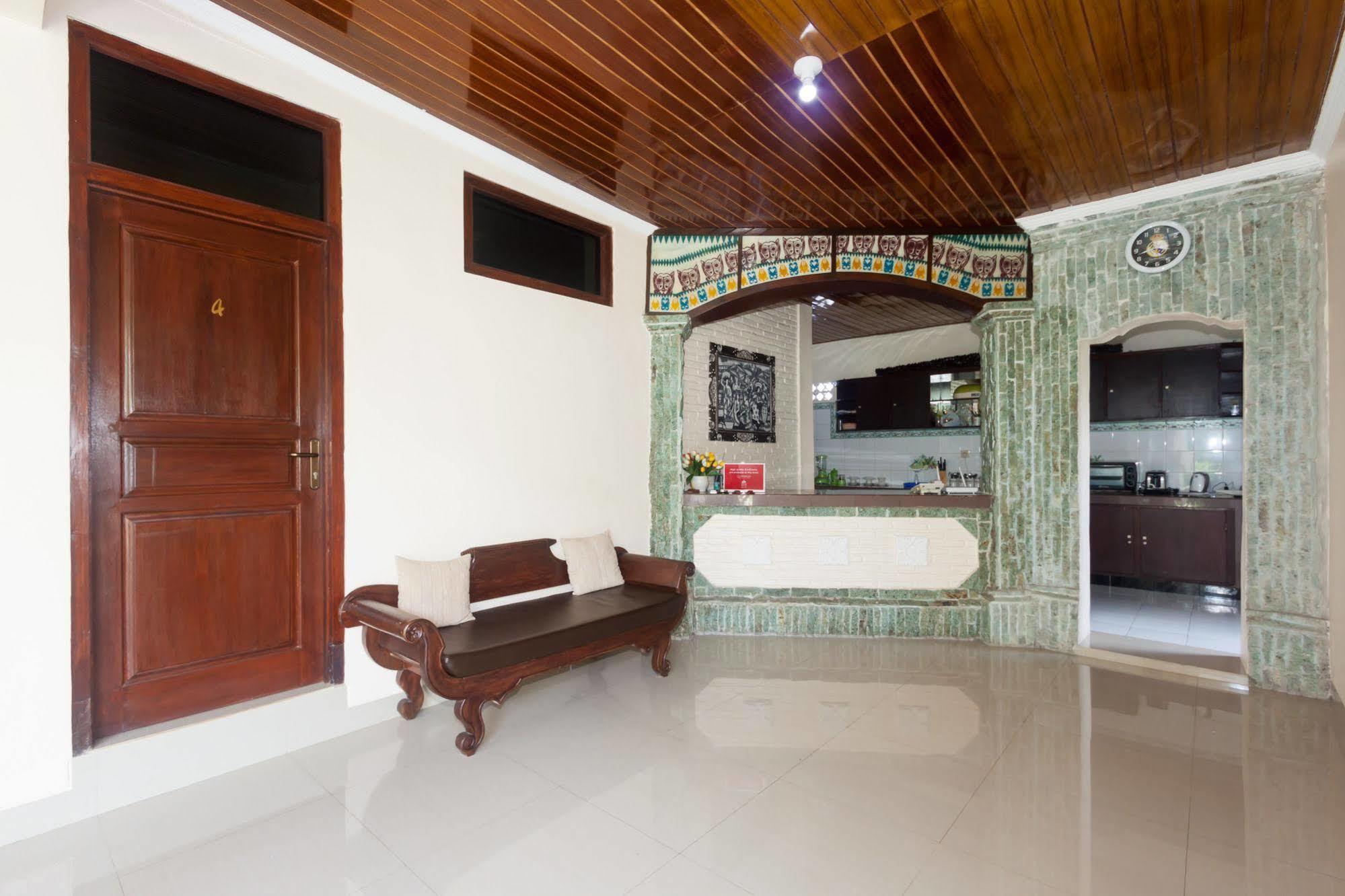 Zen Rooms Sanur Blanjong Sekawaru Εξωτερικό φωτογραφία